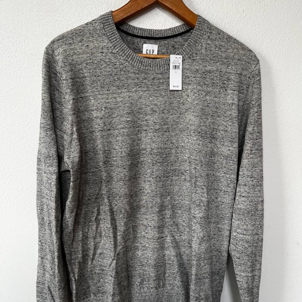 Gap Sweater - Size L - NWT